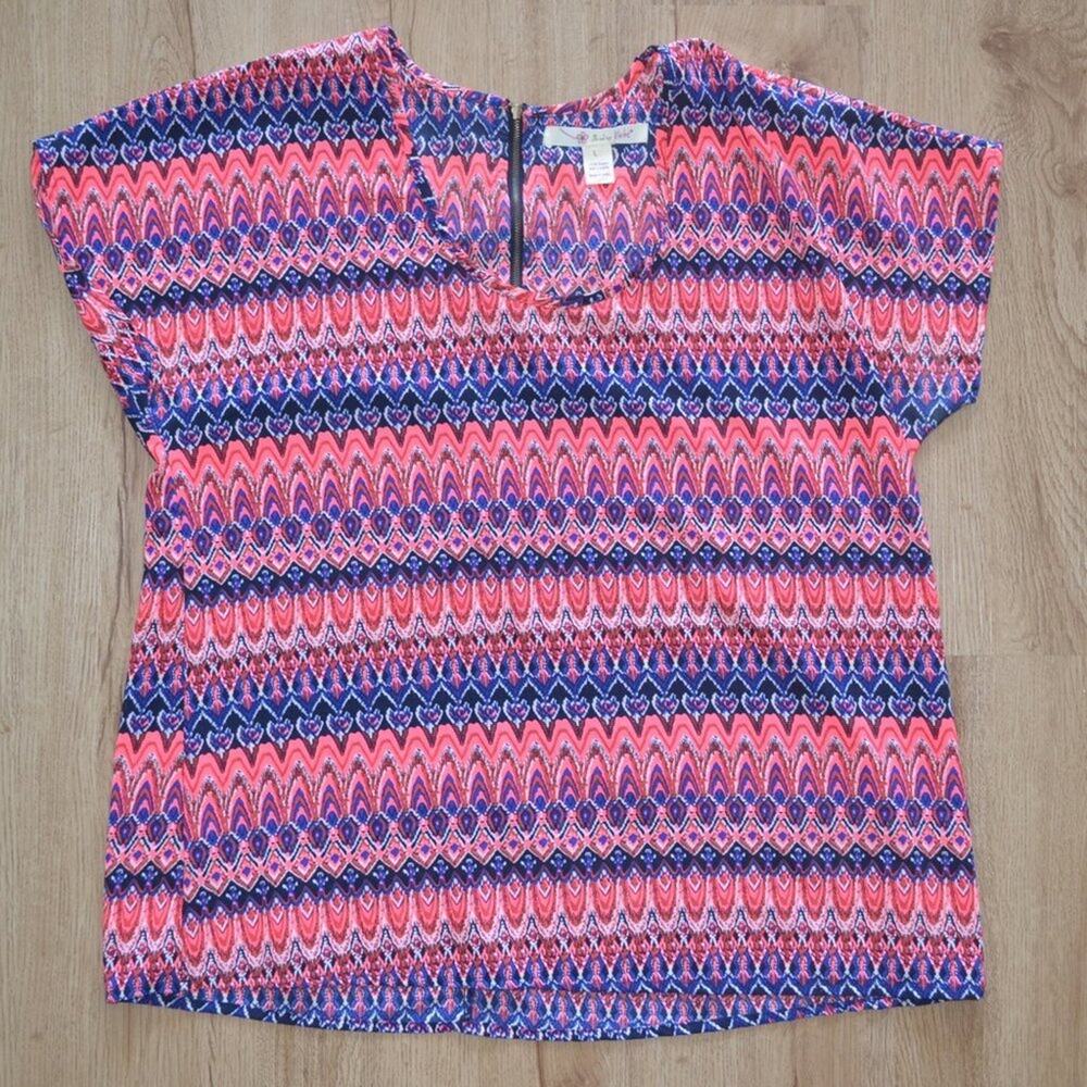 Shrinking Violet Top Shirt Size Large (Womens)